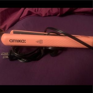 Amika Hair Straightener-Brand New
